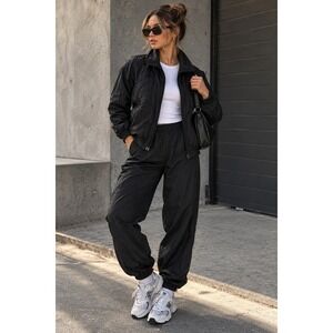 Vintage Casual Isle Petite Small Black Nylon Tracksuit Jacket Pants Set 80s 90s